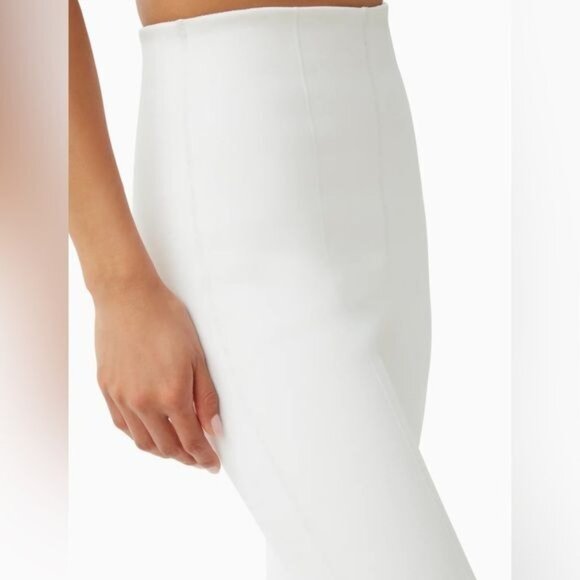 Dodiee Amina Sculpt Knit Stirrup Pants in White - Picture 8 of 8